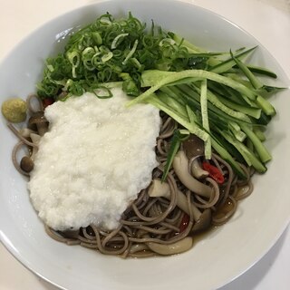 ピリ辛キノコとろろ蕎麦